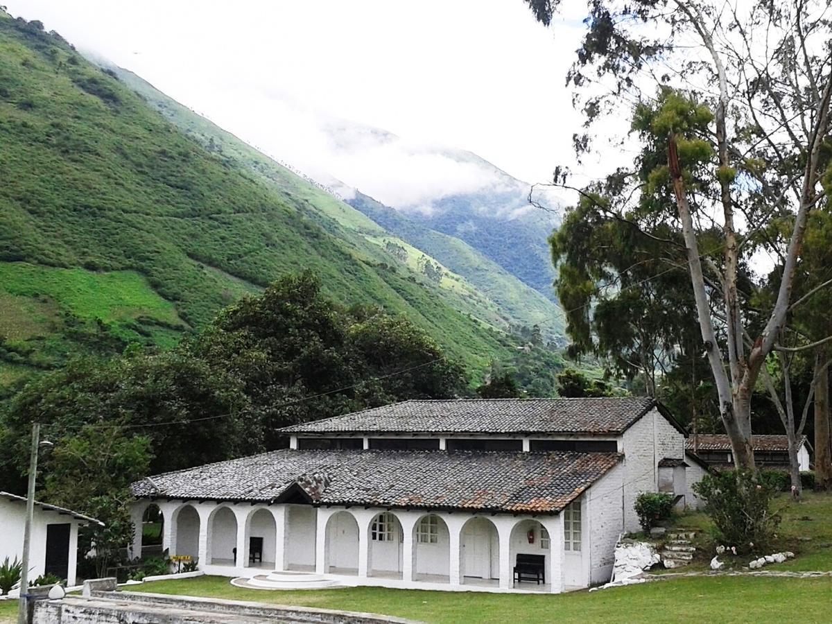 Hosteria La Eterna Primavera Huigra Exterior photo