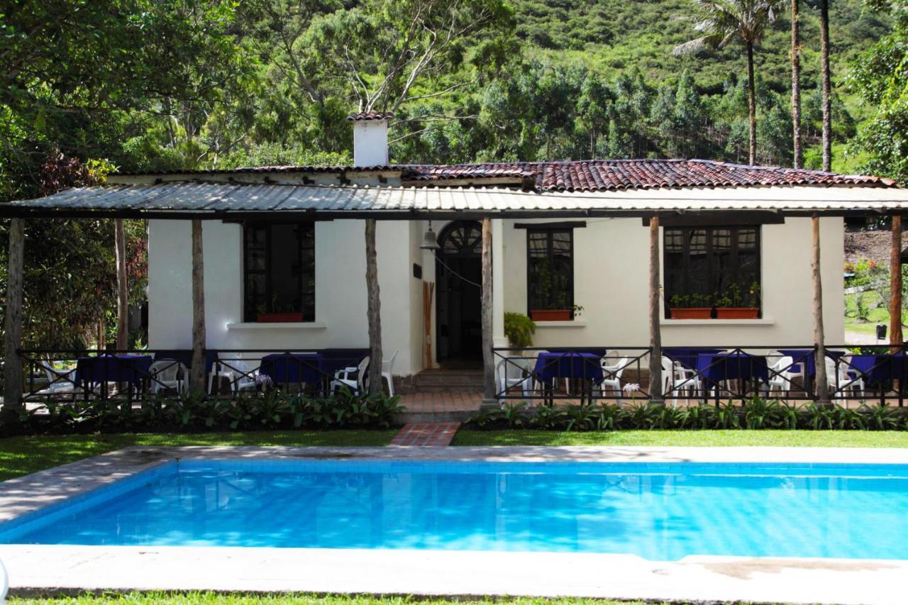 Hosteria La Eterna Primavera Huigra Exterior photo